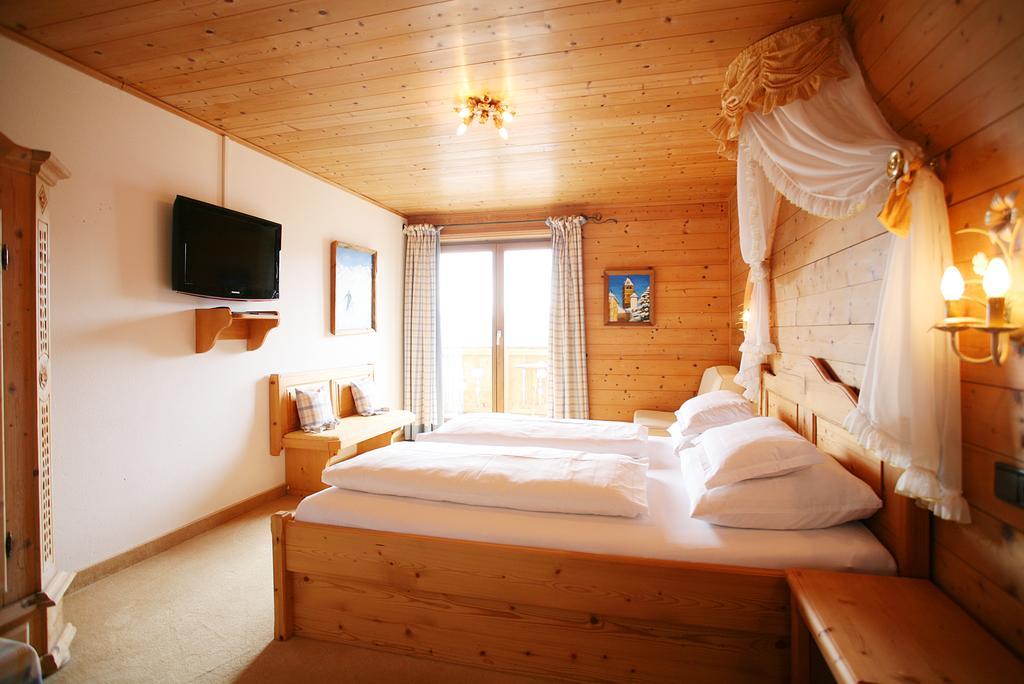Hotel Rosis Sonnbergstuben à Kitzbühel Chambre photo